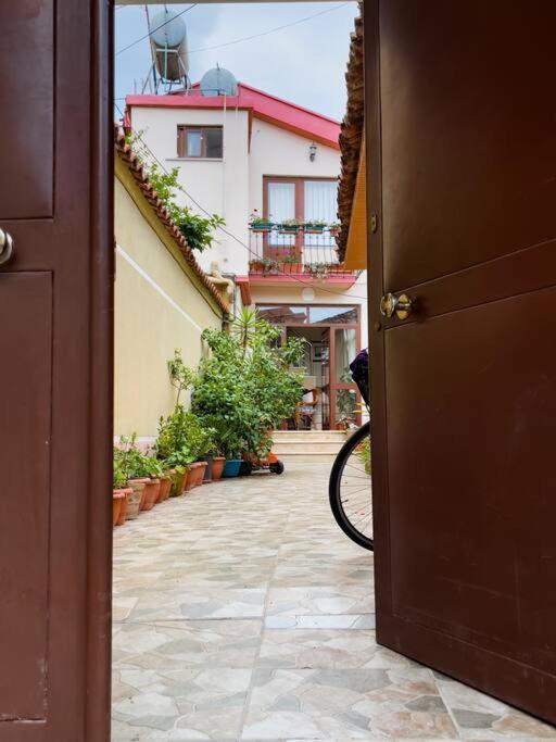 Vila Kodra Tiranë Ngoại thất bức ảnh