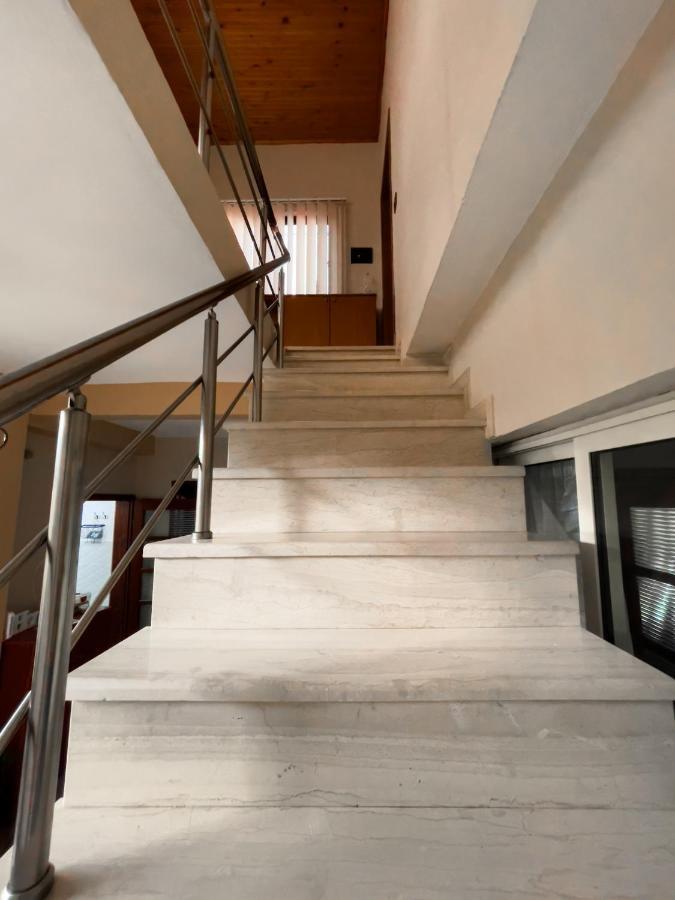 Vila Kodra Tiranë Ngoại thất bức ảnh